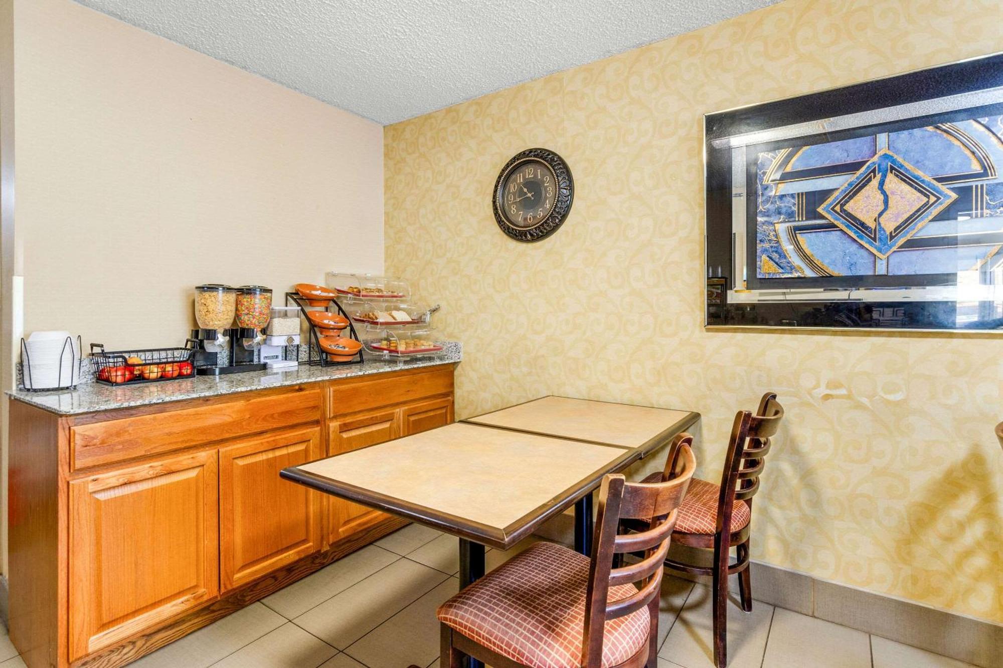 Econo Lodge Lynchburg South Esterno foto