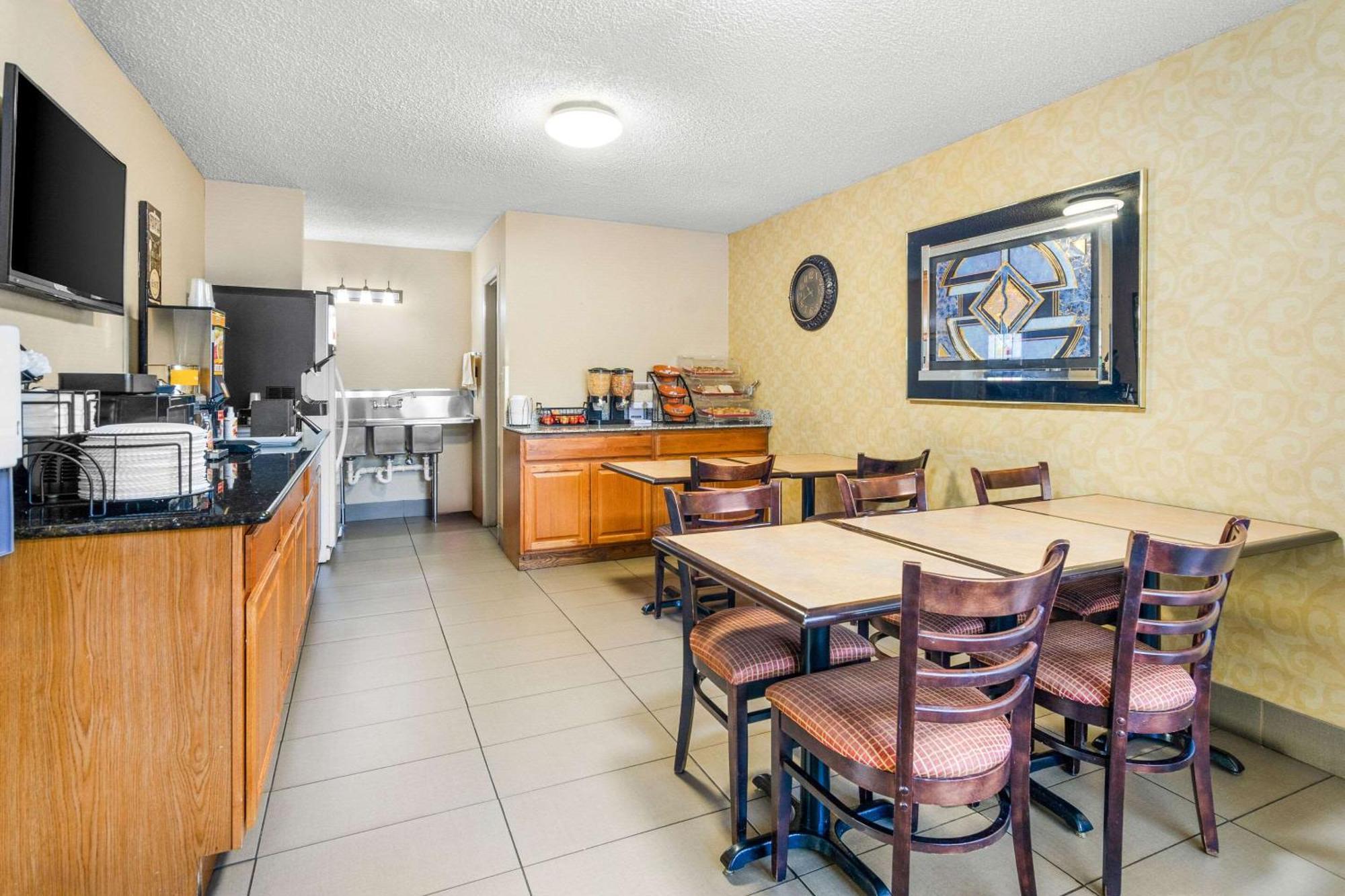 Econo Lodge Lynchburg South Esterno foto